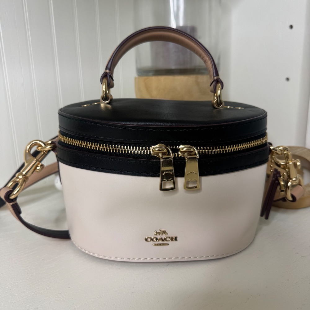 Coach x Selena Gomez Trail Bag Colorblock Leather Crossbody Black Cream 39290